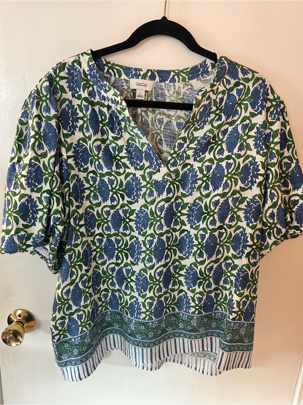 CeCe Blue and Green Floral Split-Neck Tunic Top